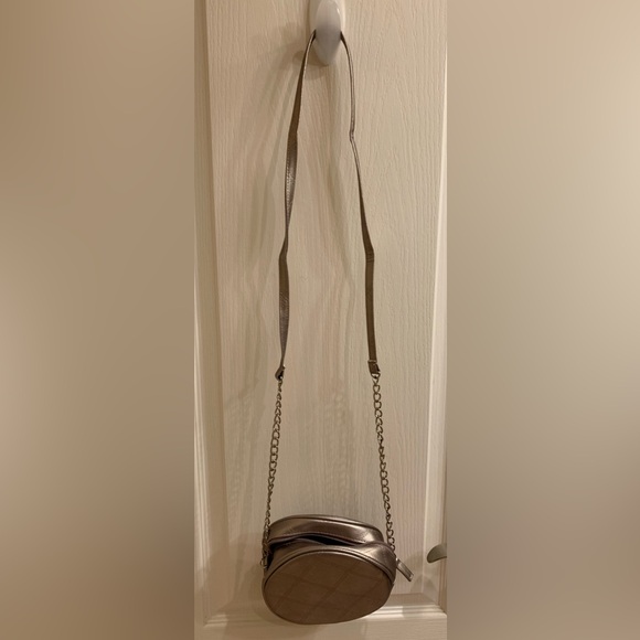 No Name Brand Purse - Picture 4 of 5